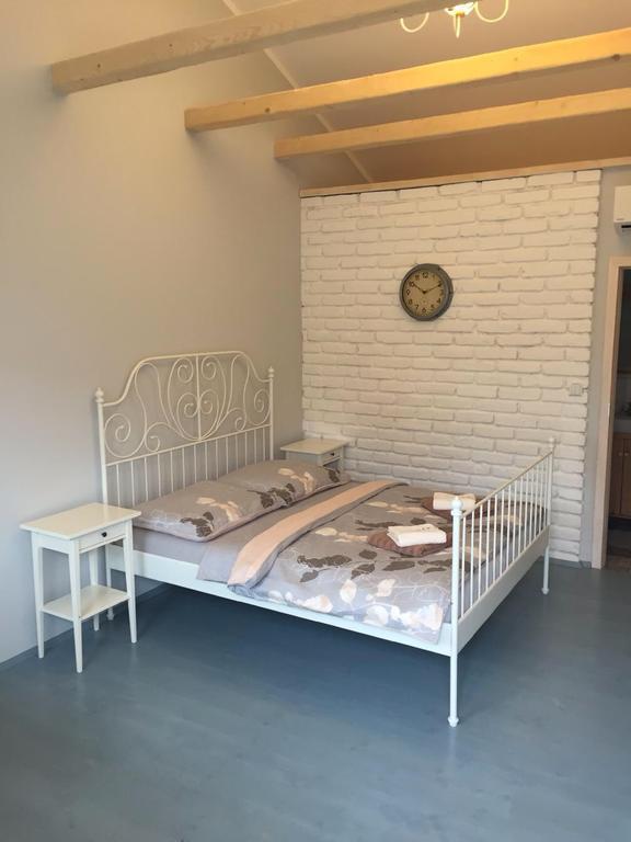 La Bobul Apartments Drnholec Buitenkant foto